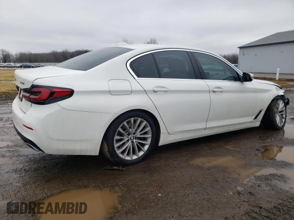 2022 BMW 5 Series 530i xDrive with VIN WBA13BJ07NCH68277, listed as a Copart auction lot 44172635 with 38,282 mi miles and Salvage Title. Bid and sale history available at carsss.com. Image 3.