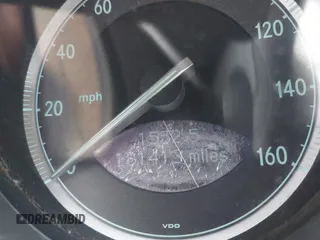 2004 Mercedes-Benz SL 500 z VIN WDBSK75F94F077444, wystawiony jako IAAI lot #42366519 z przebiegiem 181 413 mil mil oraz . Historia ofert i sprzedaży dostępna na DreamBid. Obrazek 15.