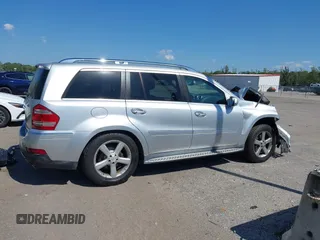 2009 Mercedes-Benz GL 450 z VIN 4JGBF71E89A451934, wystawiony jako IAAI lot #42041370 z przebiegiem 259 865 mil mil oraz . Historia ofert i sprzedaży dostępna na DreamBid. Obrazek 13.
