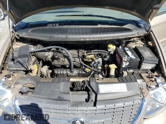 2002 Chrysler Town & Country Limited with VIN 2C8GP64L42R718160, listed as a Copart auction lot 46631075 with 231,777 mi miles and Salvage Title. Bid and sale history available at carsss.com. Image 13.