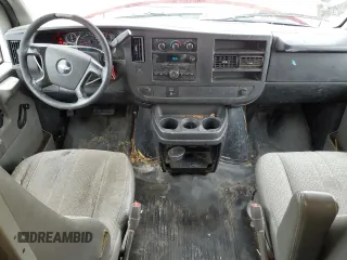 2010 Chevrolet Express Cargo with VIN 1GCZGFBA4A1136638, listed as a Copart auction lot 62981635 with 171,436 mi miles and Clean title. Bid and sale history available at DreamBid. Image 8.
