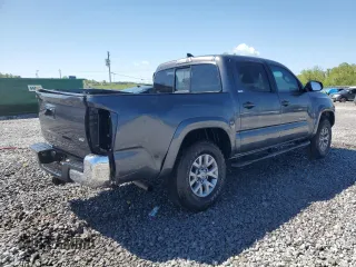 2017 Toyota Tacoma SR5 with VIN 5TFAZ5CN0HX040886, listed as a Copart auction lot 52764935 with 171,252 mi miles and Salvage Title. Bid and sale history available at carsss.com. Image 3.