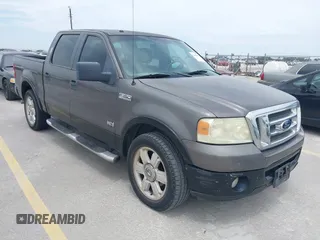 2008 Ford F-150 XLT с VIN 1FTPW12V88KD16435, выставлен на аукционе IAAI как лот 42410930 с пробегом 177 559 миль миль и . История ставок и продаж доступна на DreamBid. Изображение 1.