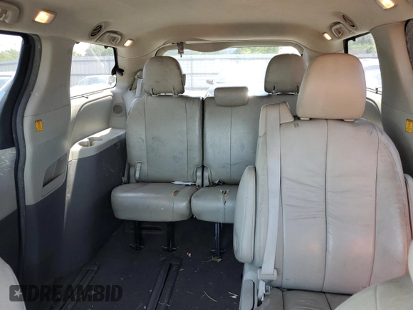 2011 Toyota Sienna XLE с VIN 5TDDK3DC9BS016604, выставлен на аукционе Copart как лот 59236145 с пробегом 372 585 миль миль и Чистый • Clean title. История ставок и продаж доступна на DreamBid. Изображение 11.