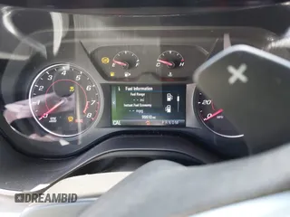 2018 Chevrolet Camaro 1LT z VIN 1G1FB1RX8J0184852, wystawiony jako IAAI lot #42268638 z przebiegiem 99 610 mil mil oraz . Historia ofert i sprzedaży dostępna na DreamBid. Obrazek 7.