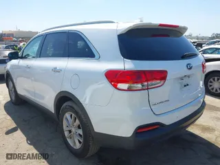 2017 Kia Sorento LX with VIN 5XYPG4A36HG239181, listed as a IAAI auction lot 41860972 with 103,588 mi miles. Bid and sale history available at carsss.com. Image 3.