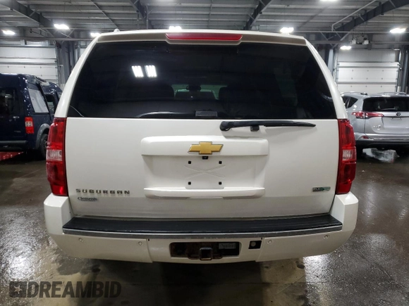 2010 Chevrolet Suburban LTZ with VIN 1GNUKKE33AR291270, listed as a Copart auction lot 86120904 with 239,255 mi miles and Salvage Title. Bid and sale history available at carsss.com. Image 6.