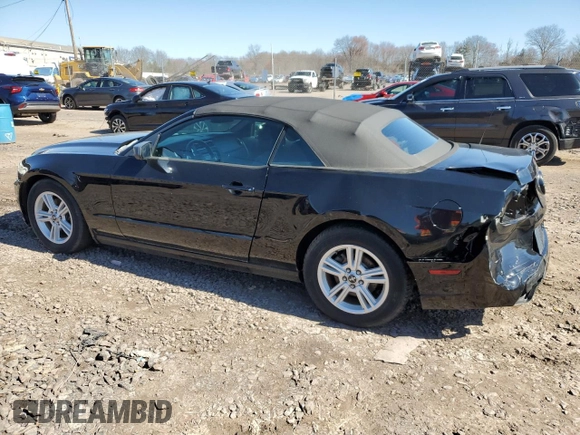 2014 Ford Mustang V6 with VIN 1ZVBP8EM6E5261560, listed as a Copart auction lot 50391185 with 60,700 mi miles and Salvage Title. Bid and sale history available at carsss.com. Image 2.