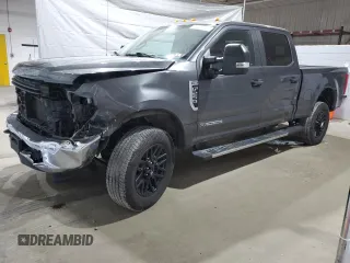 2017 Ford F-250 Lariat z VIN 1FT7W2BTXHED03169, wystawiony jako Copart lot #52261395 z przebiegiem 140 483 mil mil oraz Szkoda całkowita • Salvage title. Historia ofert i sprzedaży dostępna na DreamBid. Obrazek 1.