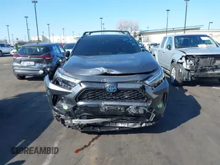 2022 Toyota RAV4 XSE with VIN JTMFB3FV0ND098293, listed as a IAAI auction lot 41513626 with 19,293 mi miles and . Bid and sale history available at DreamBid. Image 13.