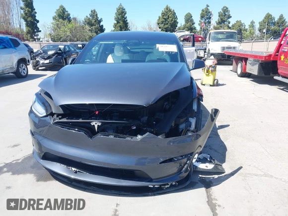 2022 Tesla Model X with VIN 7SAXCAE59NF360301, listed as a IAAI auction lot 41945059 with Not Provided miles and . Bid and sale history available at DreamBid. Image 6.