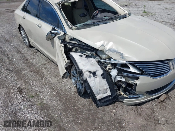 2014 Lincoln MKZ z VIN 3LN6L2G96ER833211, wystawiony jako IAAI lot #42352364 z przebiegiem 46 834 mil mil oraz . Historia ofert i sprzedaży dostępna na DreamBid. Obrazek 6.