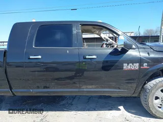 2018 Ram 2500 Laramie with VIN 3C6UR5NL5JG315081, listed as a IAAI auction lot 41858055 with 181,169 mi miles. Bid and sale history available at carsss.com. Image 13.