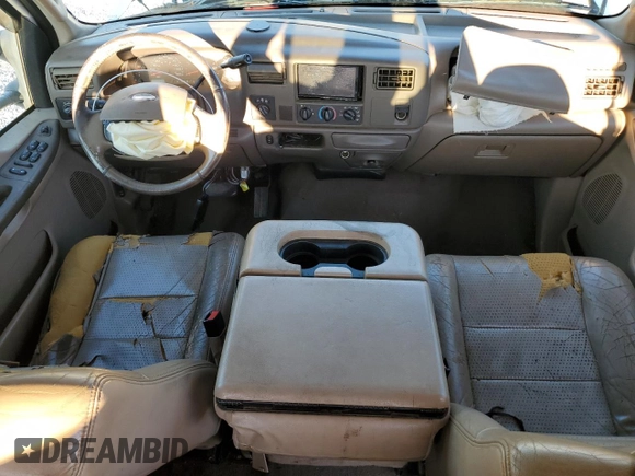 2003 Ford F-350 XL with VIN 1FTWW33F93EA39932, listed as a Copart auction lot 82341464 with 338,158 mi miles and Salvage Title. Bid and sale history available at DreamBid. Image 8.