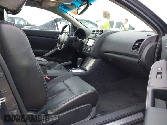 2013 Nissan Altima S with VIN 1N4AL2EP5DC217907, listed as a IAAI auction lot 41877714 with 90,409 mi miles and . Bid and sale history available at DreamBid. Image 5.