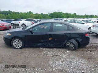 2014 Dodge Dart SXT z VIN 1C3CDFBB3ED677583, wystawiony jako IAAI lot #42273918 z przebiegiem 150 259 mil mil oraz . Historia ofert i sprzedaży dostępna na DreamBid. Obrazek 13.