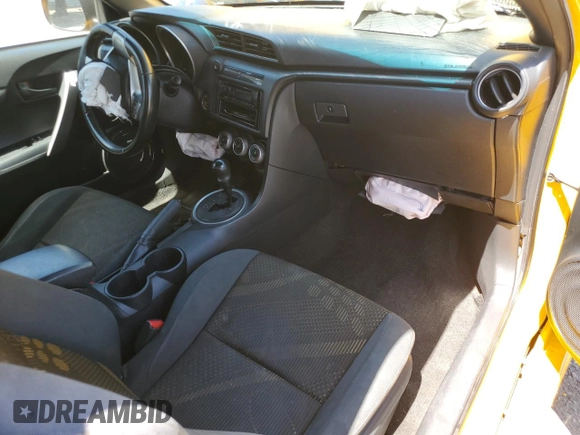 2012 Scion tC z VIN JTKJF5C73C3027150, wystawiony jako Copart lot #56421045 z przebiegiem 204 247 mil mil oraz Szkoda całkowita • Salvage title. Historia ofert i sprzedaży dostępna na DreamBid. Obrazek 8.
