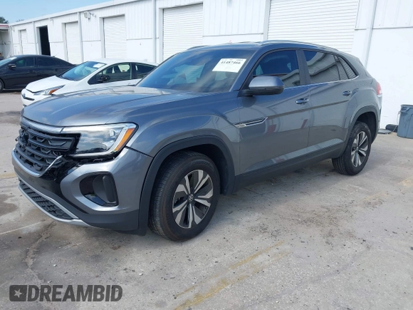2024 Volkswagen Atlas SE with VIN 1V2DE2CA9RC250981, listed as a IAAI auction lot 41487466 with 10,021 mi miles and . Bid and sale history available at DreamBid. Image 17.