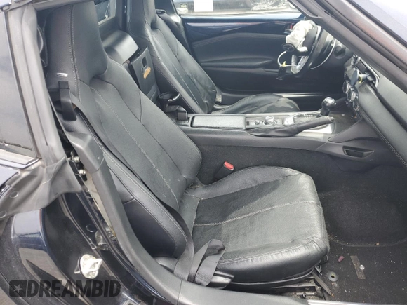 2021 Mazda MX-5 Miata Grand Touring with VIN JM1NDAM70M0460532, listed as a Copart auction lot 58828045 with 70,269 mi miles and Salvage title. Bid and sale history available at DreamBid. Image 10.