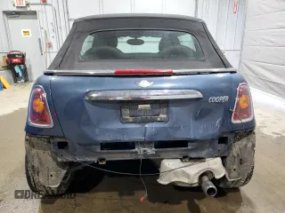 2009 MINI Convertible z VIN WMWMR335X9TJ93685, wystawiony jako Copart lot #50899755 z przebiegiem 123 609 mil mil oraz Szkoda całkowita • Salvage title. Historia ofert i sprzedaży dostępna na DreamBid. Obrazek 6.