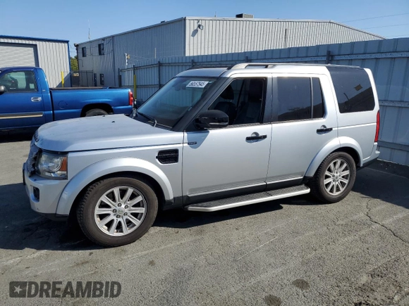 2016 Land Rover LR4 HSE z VIN SALAG2V61GA804202, wystawiony jako Copart lot #56557545 z przebiegiem 108 405 mil mil oraz Szkoda całkowita • Salvage title. Historia ofert i sprzedaży dostępna na DreamBid. Obrazek 1.