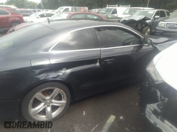 2013 Audi A5 Prestige z VIN WAUVFAFR6DA026826, wystawiony jako IAAI lot #37101768 z przebiegiem Nie podano mil oraz . Historia ofert i sprzedaży dostępna na DreamBid. Obrazek 13.