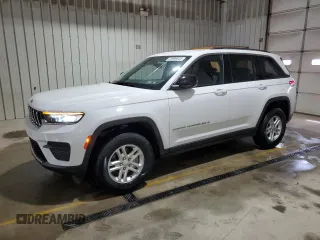 2023 Jeep Grand Cherokee Laredo z VIN 1C4RJHAG5PC530553, wystawiony jako Copart lot #53996845 z przebiegiem 38 456 mil mil oraz Szkody całkowita. Historia ofert i sprzedaży dostępna na DreamBid. Obrazek 1.