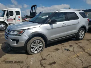 2018 Ford Explorer XLT z VIN 1FM5K8D88JGB53969, wystawiony jako Copart lot #55858935 z przebiegiem 154 555 mil mil oraz Czysty tytuł • Clean title. Historia ofert i sprzedaży dostępna na DreamBid. Obrazek 1.