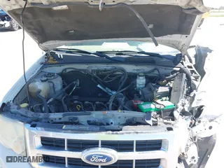 2011 Ford Escape Limited with VIN 1FMCU0E70BKB63399, listed as a IAAI auction lot 41862288 with 238,822 mi miles. Bid and sale history available at carsss.com. Image 10.