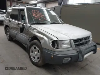 2000 Subaru Forester L with VIN JF1SF6357YH730850, listed as a IAAI auction lot 41772007 with 177,039 mi miles. Bid and sale history available at carsss.com. Image 1.