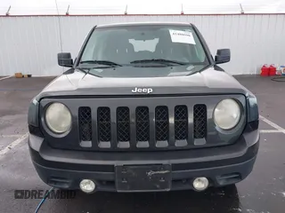 2011 Jeep Patriot Latitude with VIN 1J4NT1GA6BD114558, listed as a IAAI auction lot 41480698 with 199,006 mi miles and . Bid and sale history available at DreamBid. Image 12.