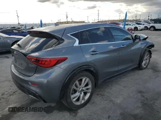 2017 Infiniti QX30 z VIN SJKCH5CP2HA032690, wystawiony jako Copart lot #51528025 z przebiegiem 79 455 mil mil oraz Szkoda całkowita • Salvage title. Historia ofert i sprzedaży dostępna na DreamBid. Obrazek 3.