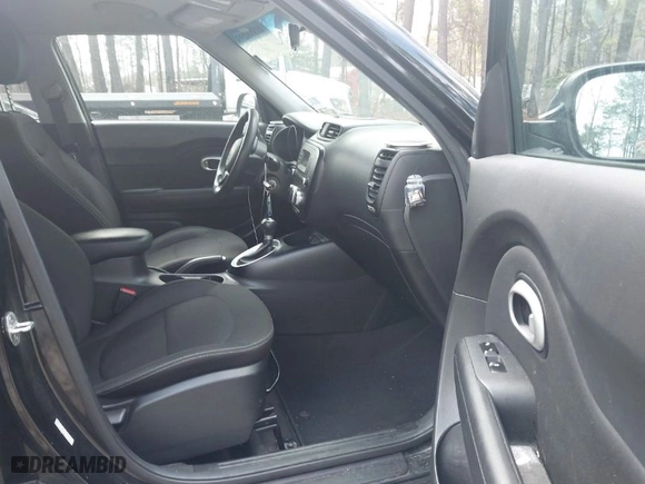 2016 Kia Soul with VIN KNDJN2A25G7408450, listed as a IAAI auction lot 41816233 with NaN miles. Bid and sale history available at carsss.com. Image 5.