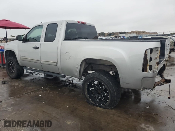2010 GMC Sierra 1500 with VIN 1GTSCUEA4AZ131888, listed as a Copart auction lot 79946064 with 142,935 mi miles and Clean Title. Bid and sale history available at DreamBid. Image 2.