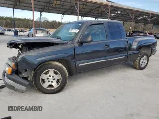 2005 Chevrolet Silverado 1500 z VIN 1GCEC19T35Z284338, wystawiony jako Copart lot #88273515 z przebiegiem 91 640 mil mil oraz Szkoda całkowita • Salvage title. Historia ofert i sprzedaży dostępna na DreamBid. Obrazek 1.
