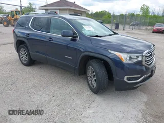 2018 GMC Acadia SLE z VIN 1GKKNSLS7JZ219039, wystawiony jako IAAI lot #42337194 z przebiegiem 136 297 mil mil oraz . Historia ofert i sprzedaży dostępna na DreamBid. Obrazek 1.
