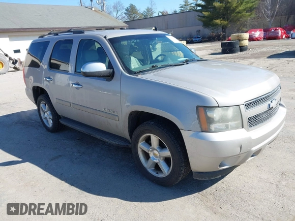 2008 Chevrolet Tahoe LTZ z VIN 1GNFK13068J226644, wystawiony jako IAAI lot #41803779 z przebiegiem 246 061 mil mil oraz . Historia ofert i sprzedaży dostępna na DreamBid. Obrazek 1.