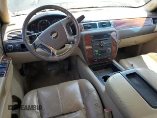 2011 Chevrolet Avalanche LT with VIN 3GNMCFE07BG166901, listed as a Copart auction lot 61734405 with 269,796 mi miles and Salvage title. Bid and sale history available at DreamBid. Image 8.