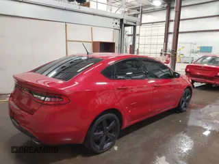 2014 Dodge Dart SXT z VIN 1C3CDFBBXED927532, wystawiony jako IAAI lot #41493952 z przebiegiem 104 662 mil mil oraz . Historia ofert i sprzedaży dostępna na DreamBid. Obrazek 4.