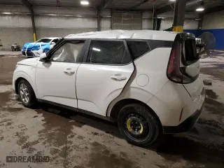 2024 Kia Soul LX with VIN KNDJ23AU2R7236560, listed as a Copart auction lot 41908805 with 15,301 mi miles and Non Repairable. Bid and sale history available at carsss.com. Image 2.