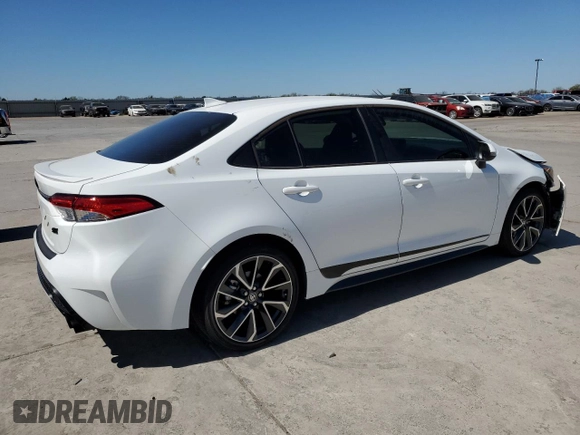 2022 Toyota Corolla SE with VIN JTDS4MCE0N3509989, listed as a Copart auction lot 49043335 with 7,670 mi miles and Salvage Title. Bid and sale history available at carsss.com. Image 3.