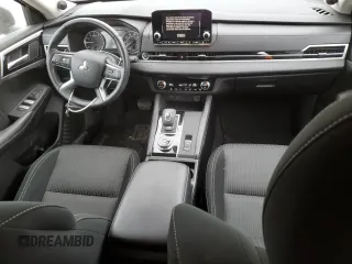 2022 Mitsubishi Outlander ES with VIN JA4J4TA88NZ073855, listed as a Copart auction lot 43963085 with 38,299 mi miles and Salvage Title. Bid and sale history available at carsss.com. Image 8.