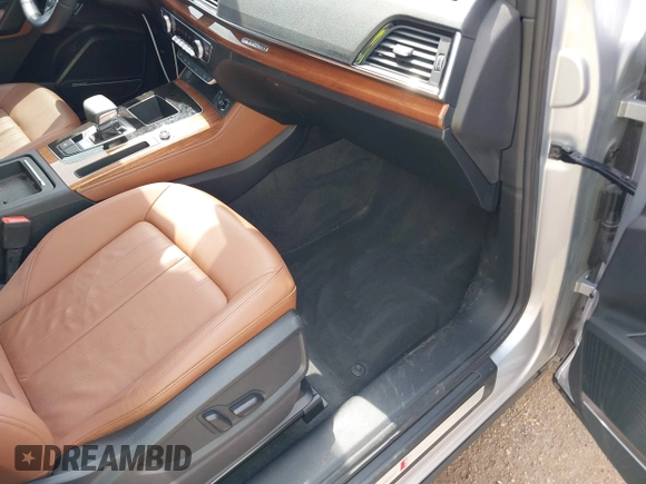 2022 Audi Q5 S line Premium Plus with VIN WA1EAAFY2N2081546, listed as a IAAI auction lot 42255043 with 33,371 mi miles and . Bid and sale history available at DreamBid. Image 5.