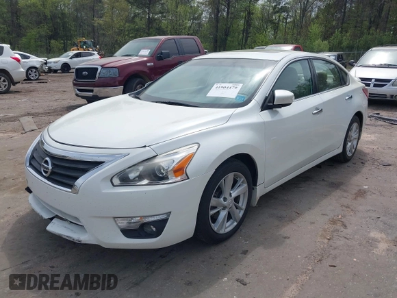 2013 Nissan Altima S with VIN 1N4AL3AP4DN584202, listed as a IAAI auction lot 41904479 with 286,031 mi miles and . Bid and sale history available at DreamBid. Image 2.