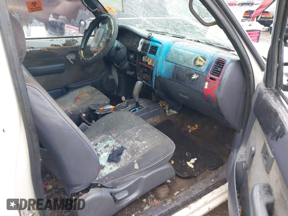 1999 Toyota Tacoma PreRunner with VIN 4TASM92N6XZ486308, listed as a IAAI auction lot 41730664 with Not provided miles and . Bid and sale history available at DreamBid. Image 5.