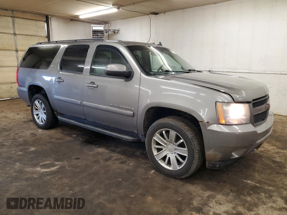 2008 Chevrolet Suburban Commercial with VIN 1GNFK16328J230440, listed as a Copart auction lot 46373895 with 250,370 mi miles and Clean Title. Bid and sale history available at carsss.com. Image 4.