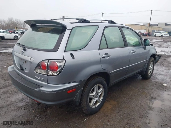2002 Lexus RX 300 with VIN JTJHF10UX20282500, listed as a IAAI auction lot 41906938 with 118,016 mi miles. Bid and sale history available at carsss.com. Image 4.