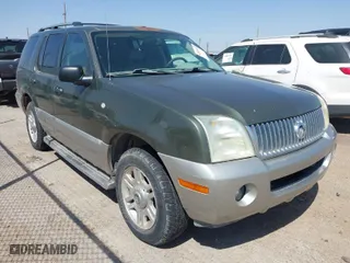 2003 Mercury Mountaineer Convenience with VIN 4M2ZU86K03ZJ05795, listed as a IAAI auction lot 42034035 with 204,332 mi miles. Bid and sale history available at carsss.com. Image 1.