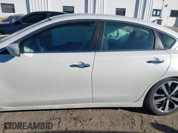 2016 Nissan Altima S z VIN 1N4AL3APXGC130780, wystawiony jako IAAI lot #41461581 z przebiegiem 92 043 mil mil oraz . Historia ofert i sprzedaży dostępna na DreamBid. Obrazek 14.
