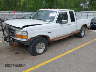 1995 Ford F-150 z VIN 1FTEX14H6SKC19656, wystawiony jako IAAI lot #42289301 z przebiegiem Nie podano mil oraz . Historia ofert i sprzedaży dostępna na DreamBid. Obrazek 2.